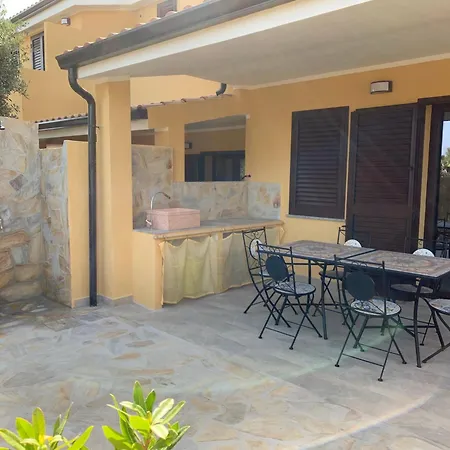 Oleandri- Oleandro Rosso Ferienhaus