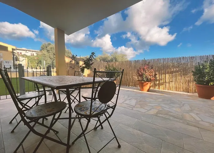 Oleandri- Oleandro Rosso Ferienhaus *